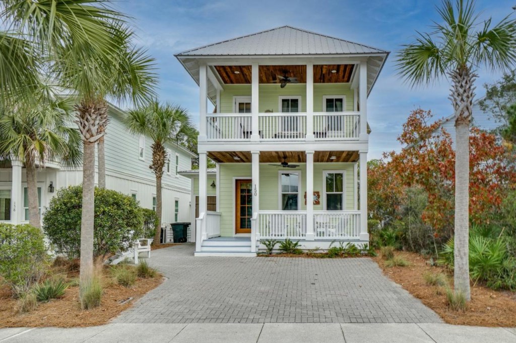 Picture of: A PET FRIENDLY BEACH HOUSE – THE SNAZZY CRAB ROSEMARY BEACH, FL