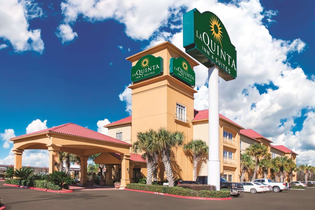 Picture of: Best VERIFIED Pet Friendly Hotels in Beaumont with Weight