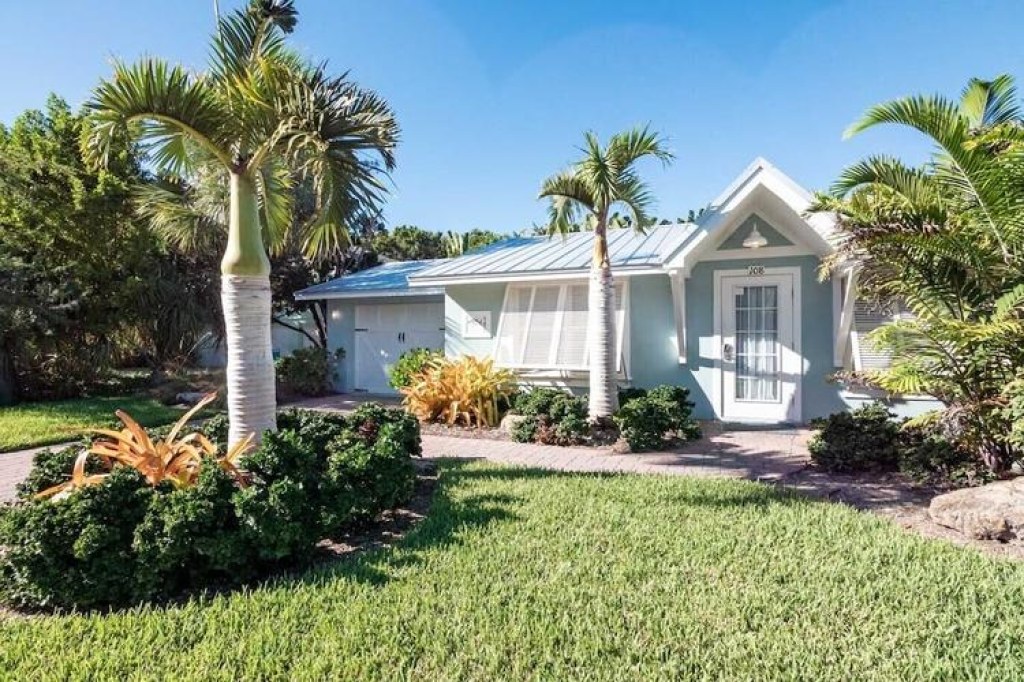 Picture of: Bluefin Cottage Near Anna Maria Island Pet Policy