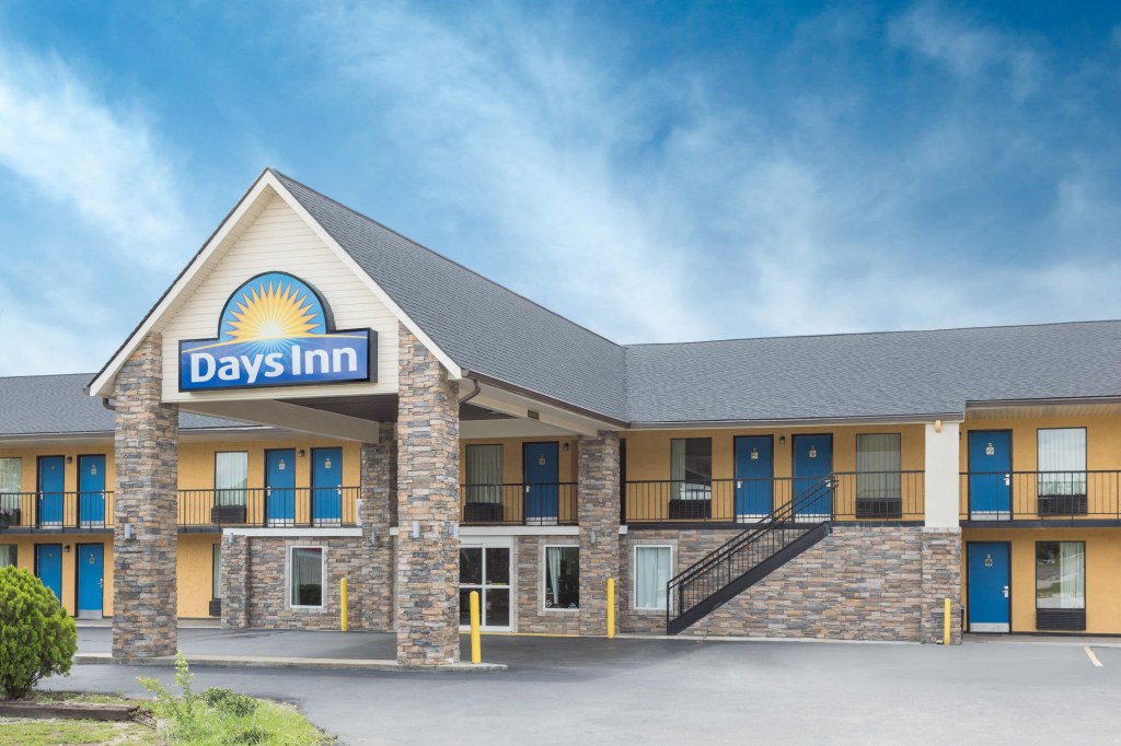 Picture of: Days Inn by Wyndham Newberry  Newberry, SC Hotels