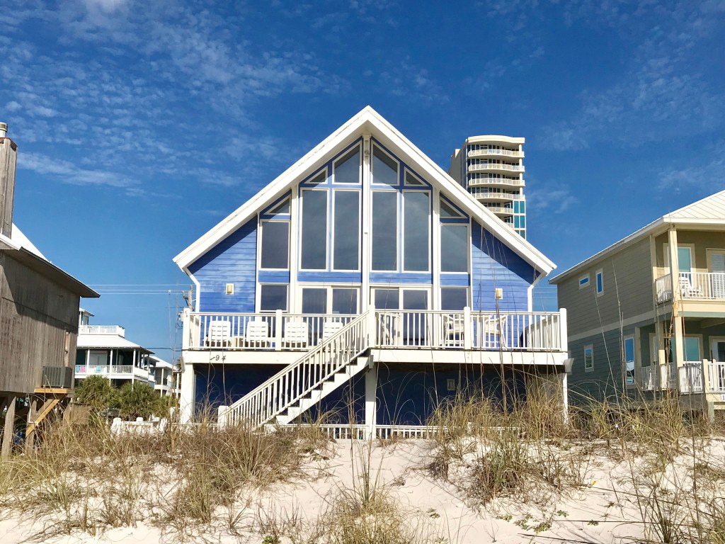 Picture of: Pet-Friendly Vacation Rentals  Gulf Shores Rentals